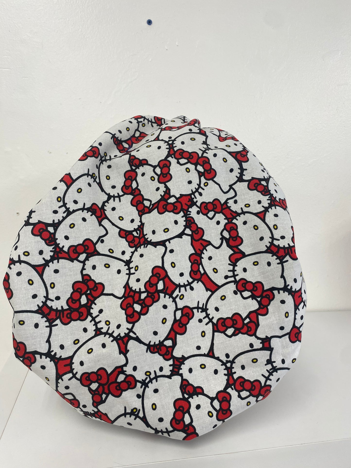 Hello Kitty Large Bonnet With Black Satin on Onside