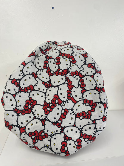Hello Kitty Large Bonnet With Black Satin on Onside